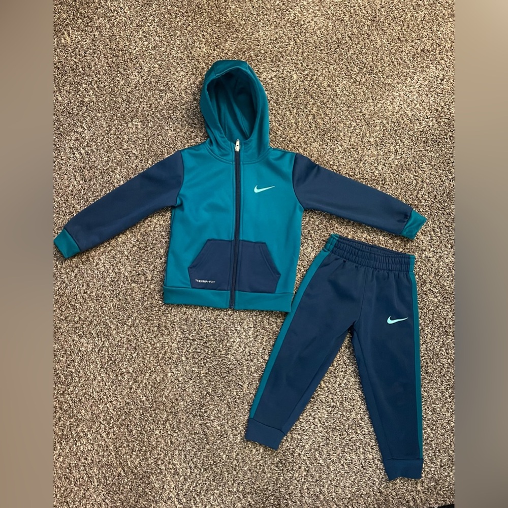 Nike Track suit